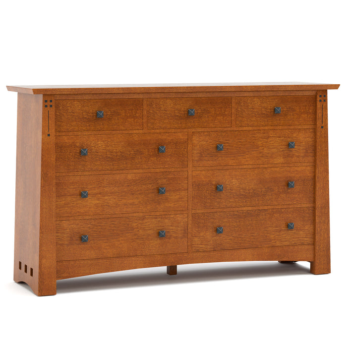 Highlands Master Dresser