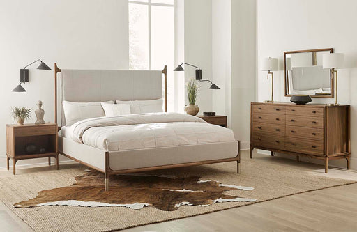 Walnut Grove Upholstered Bed - Stickley Furniture | Mattress