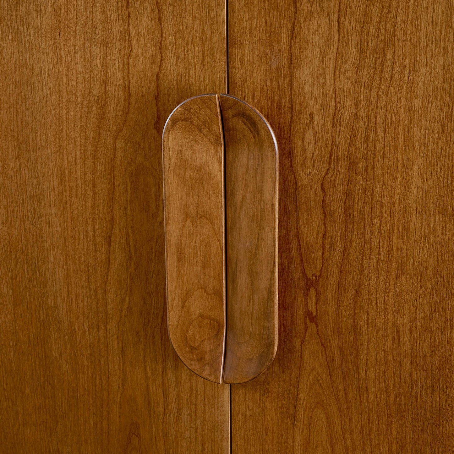 Martine Arced Wardrobe - Stickley Furniture | Mattress