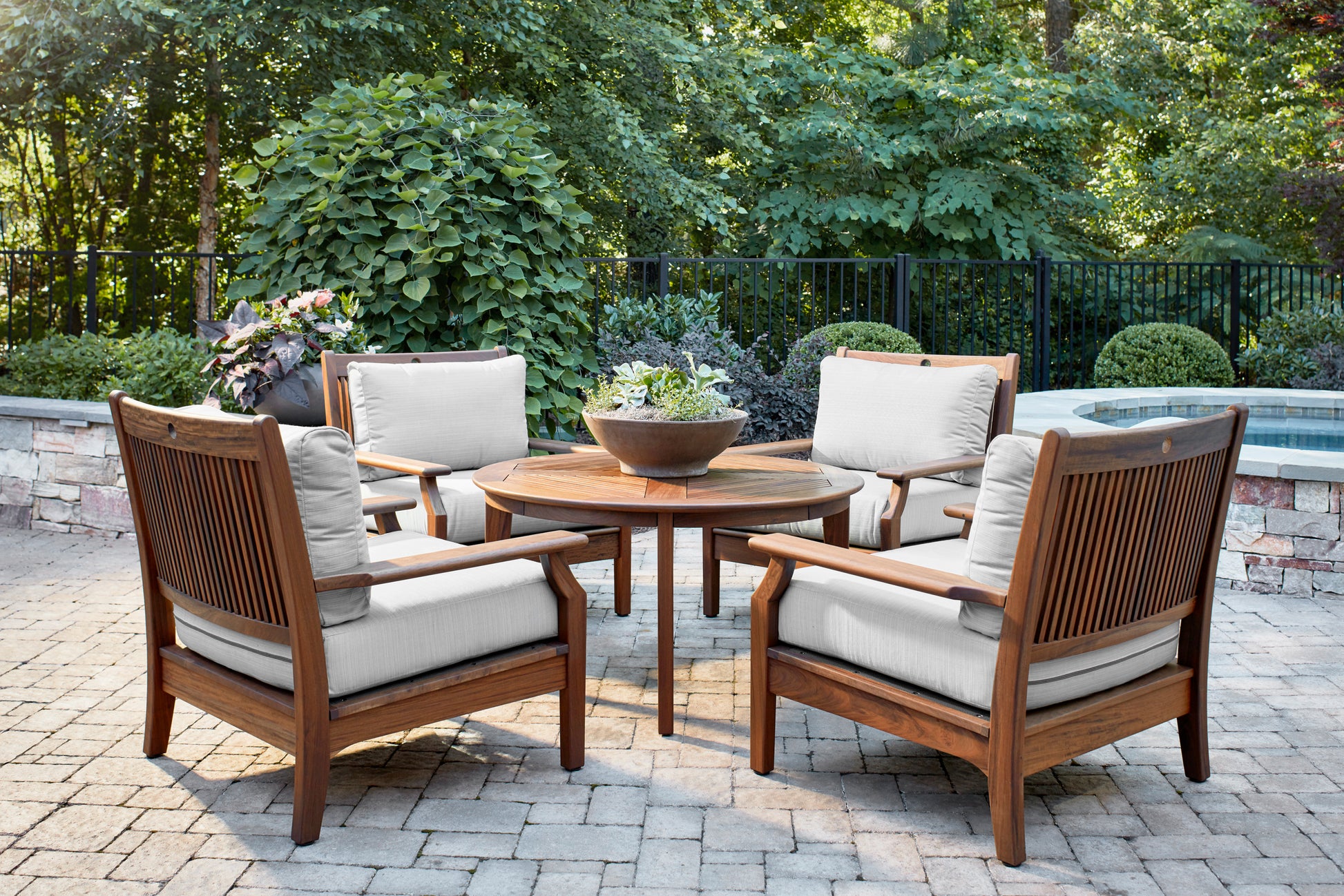 Opal Lounge Chair - Stickley Furniture | Mattress